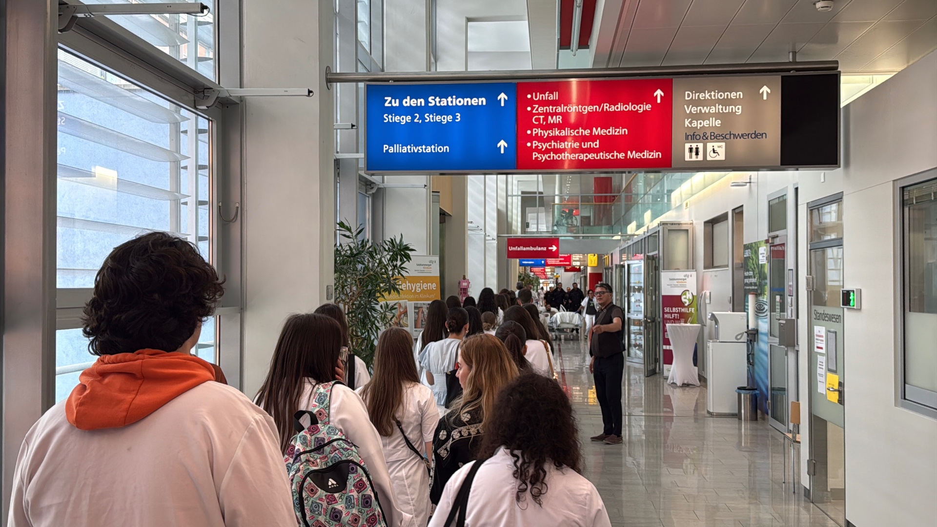 Korridoret e klinikës Salzkammergut në Vöcklabruck